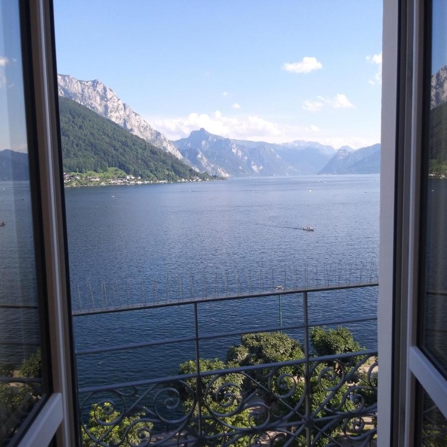 Fantastic Lake And Mountain View, First Row Lakeside Gmunden Exterior photo