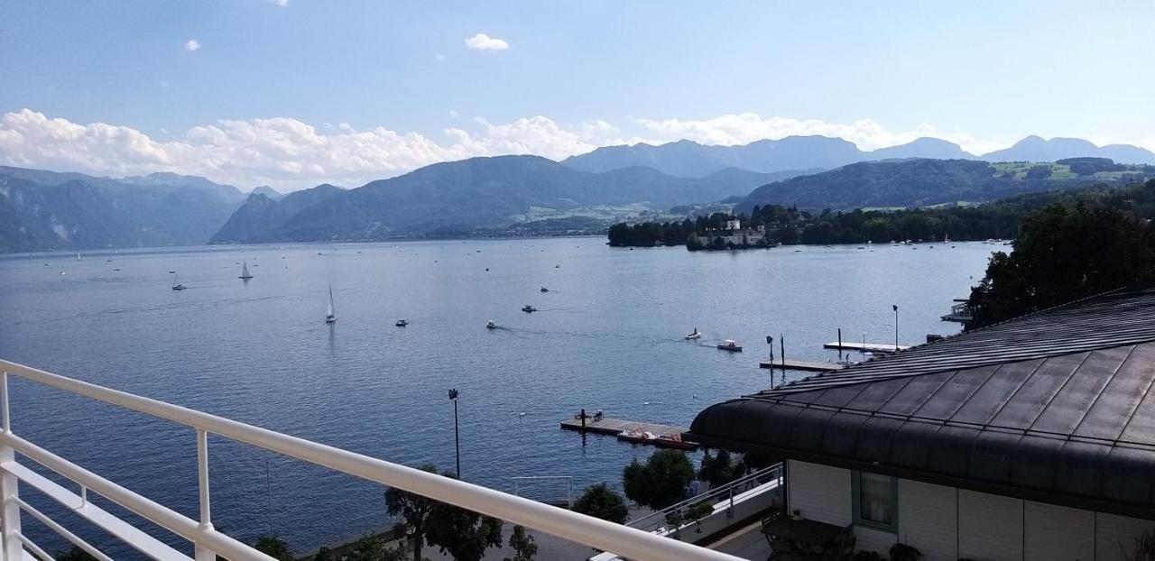 Fantastic Lake And Mountain View, First Row Lakeside Gmunden Exterior photo